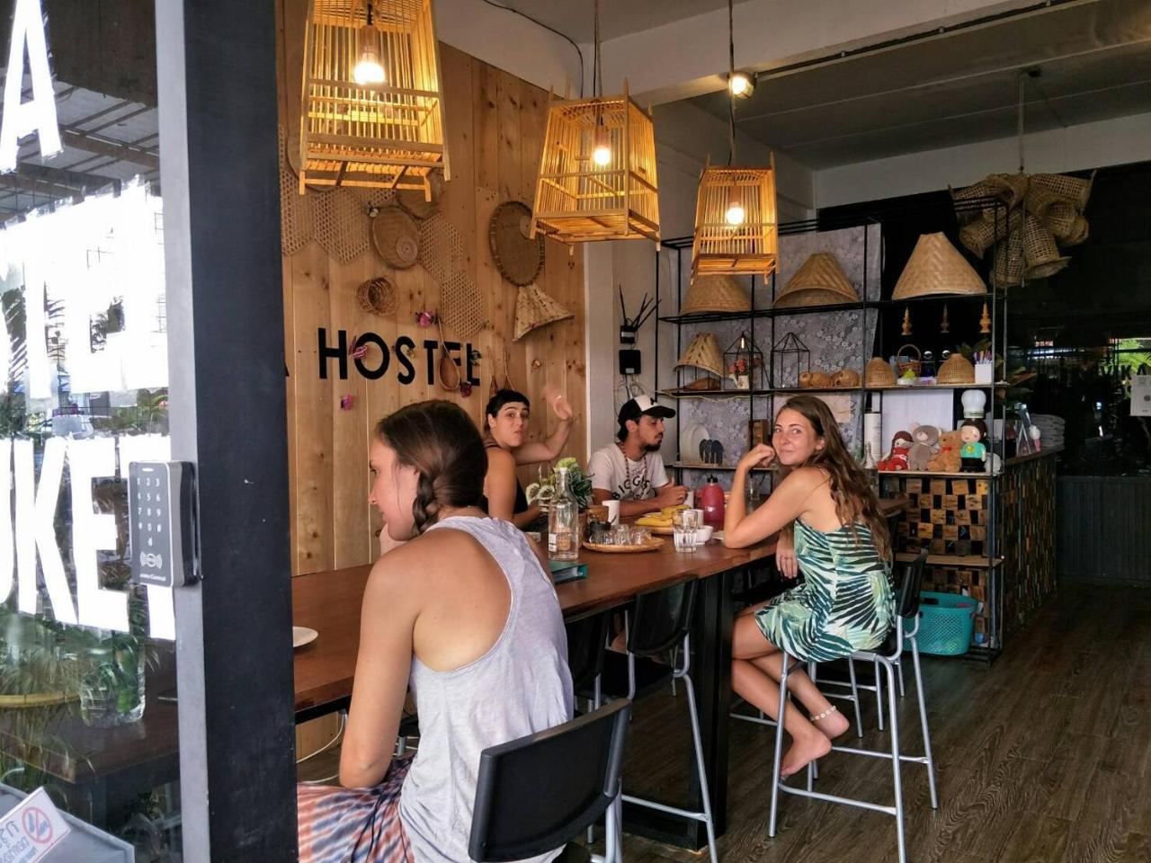 Vika Hostel Phuket Eksteriør billede